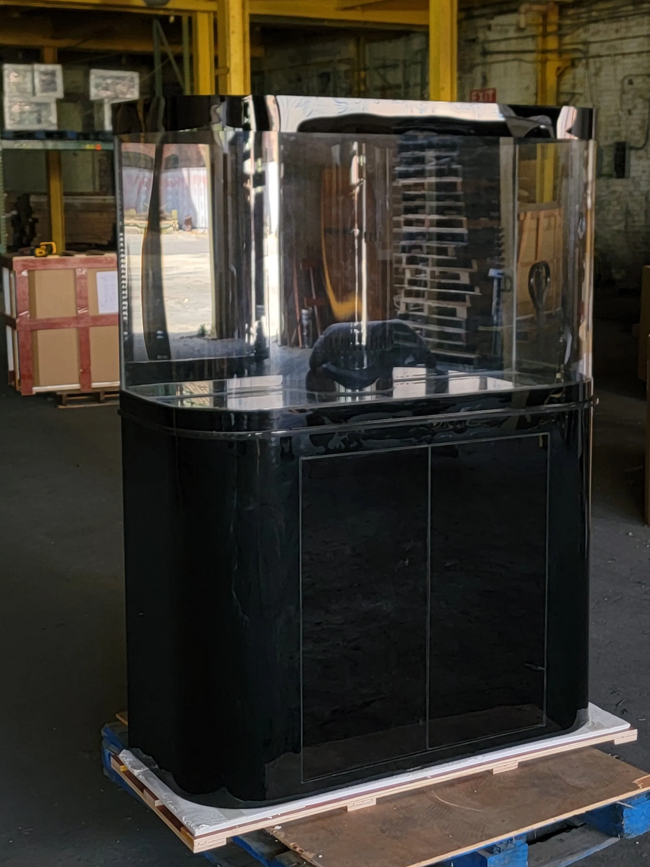 Smooth 120g Curved Panoramic Flat Bowfront Glass Reef-Ready Aquarium in Gloss Black Stand Optimized