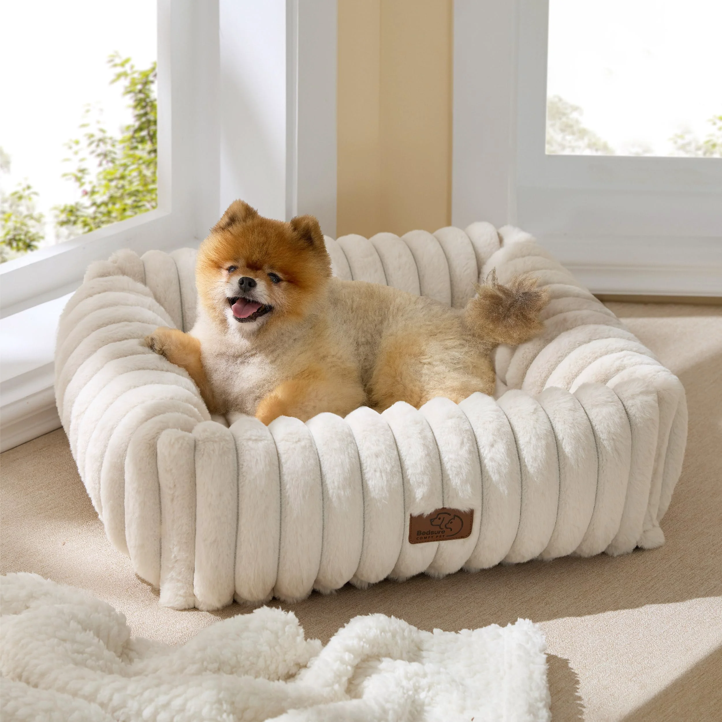 Top-Quality Bedsure Cute Dog Bed for Small Medium Dogs — Washable Furry Rectangle Orthopedic Bed 25x21x7in Cream Convenient