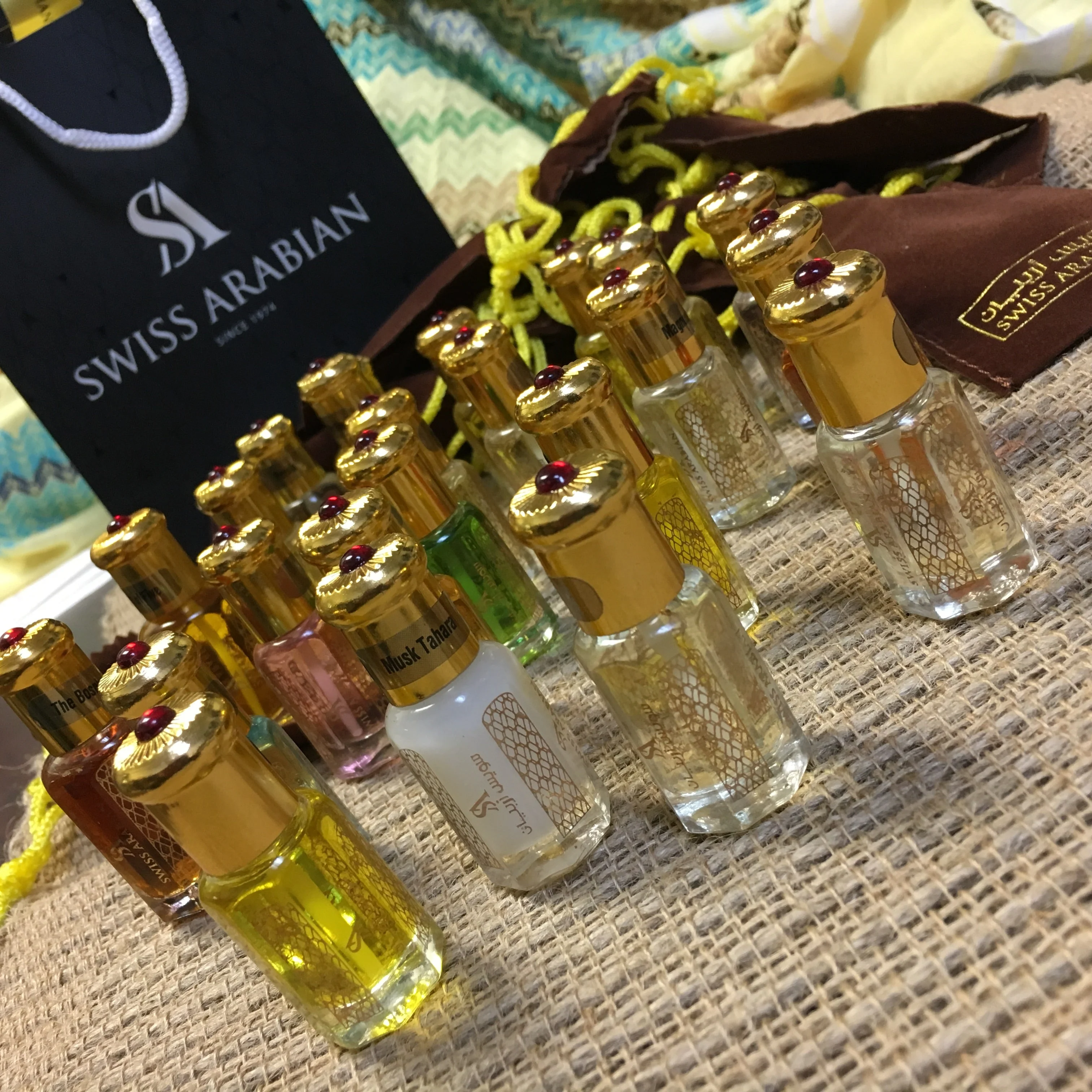 World-Class Artisan Collection No.1 12 x 6mL Select Blends Minimalist