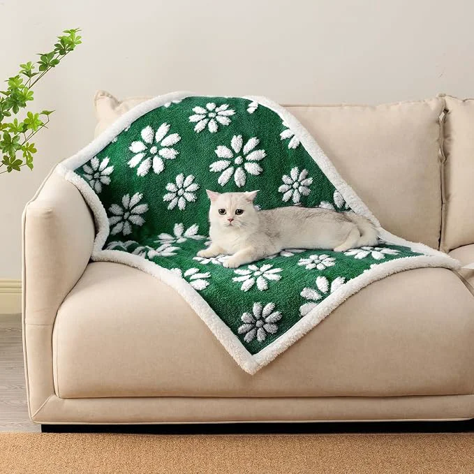 Consistent Waterproof Blanket for Dog Puppy Cat Cute 3D Textured Flower Dog Blanket for Trendy
