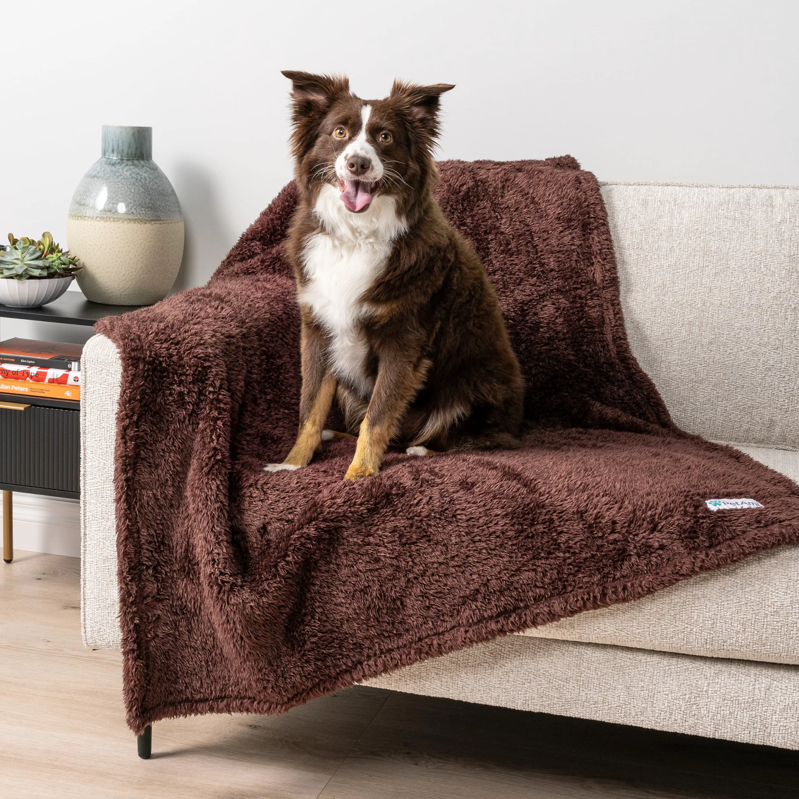 Comfortable PetAmi Dog Cat Blanket – Large 40x60 Fluffy Sherpa Fleece Calming Brown Blanket Premium