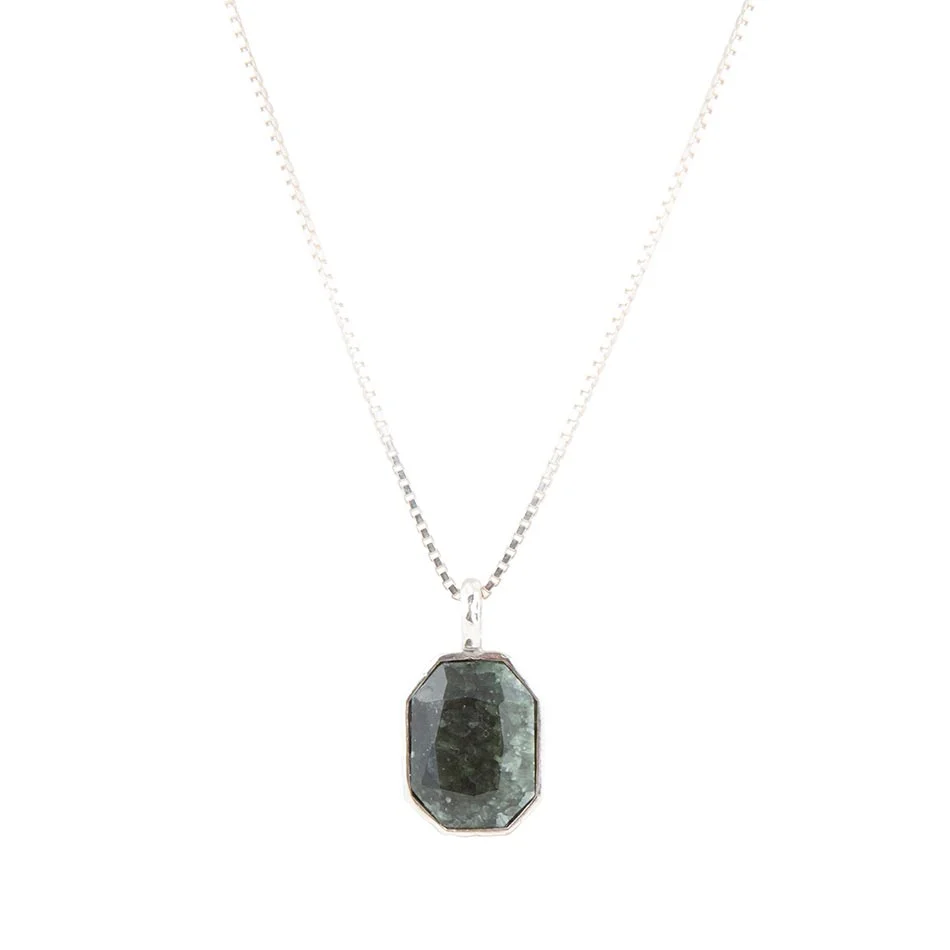 Natural Hammered Green Seraphinite and Sterling Silver Pendant Necklace Relaxed
