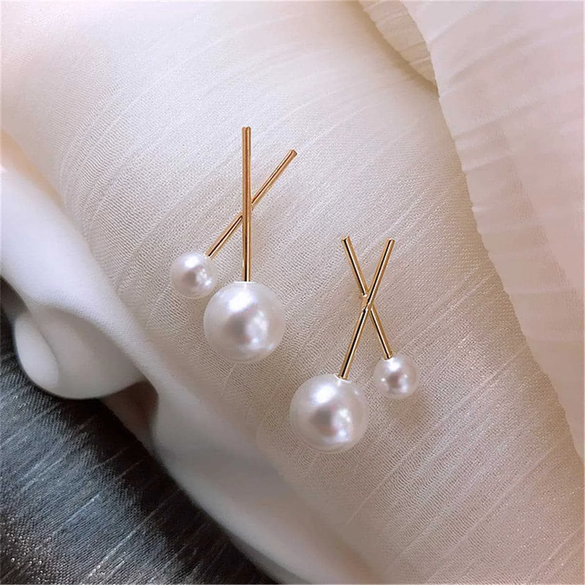 Responsible Pearl Goldtone Cross Stud Earrings Expertly Made