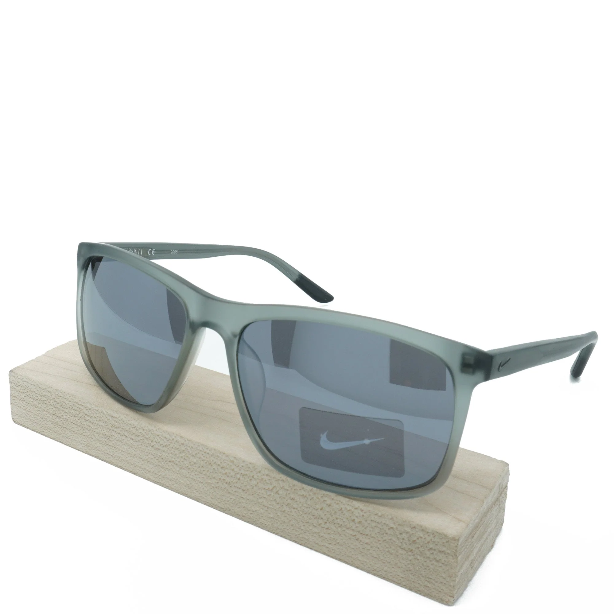 Classic Nike Men's Lore Sunglasses Safe