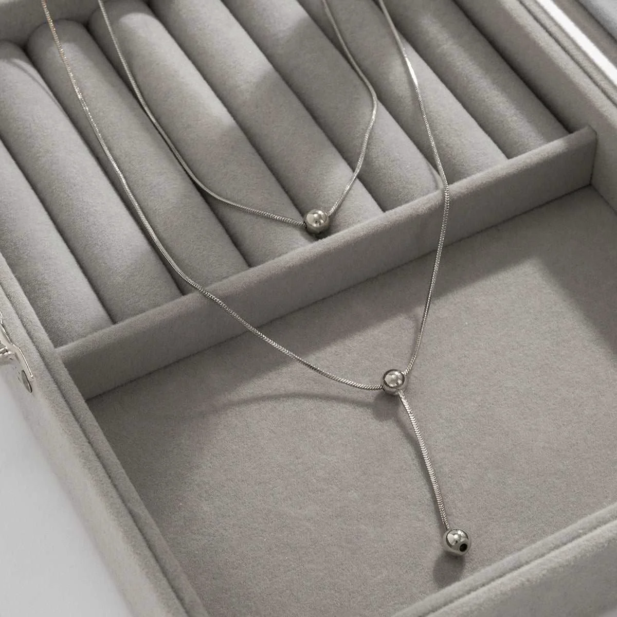 Responsible Silvertone Bead Lariat Necklace Set Verified